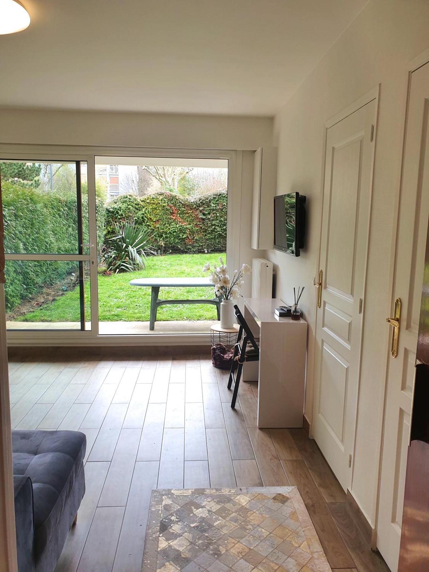 Appartement Avec Jardin Prive - 2 A 4 Voyageur ชาวิลล์ ภายนอก รูปภาพ