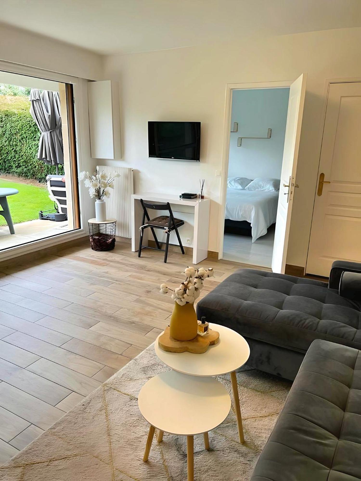 Appartement Avec Jardin Prive - 2 A 4 Voyageur ชาวิลล์ ภายนอก รูปภาพ