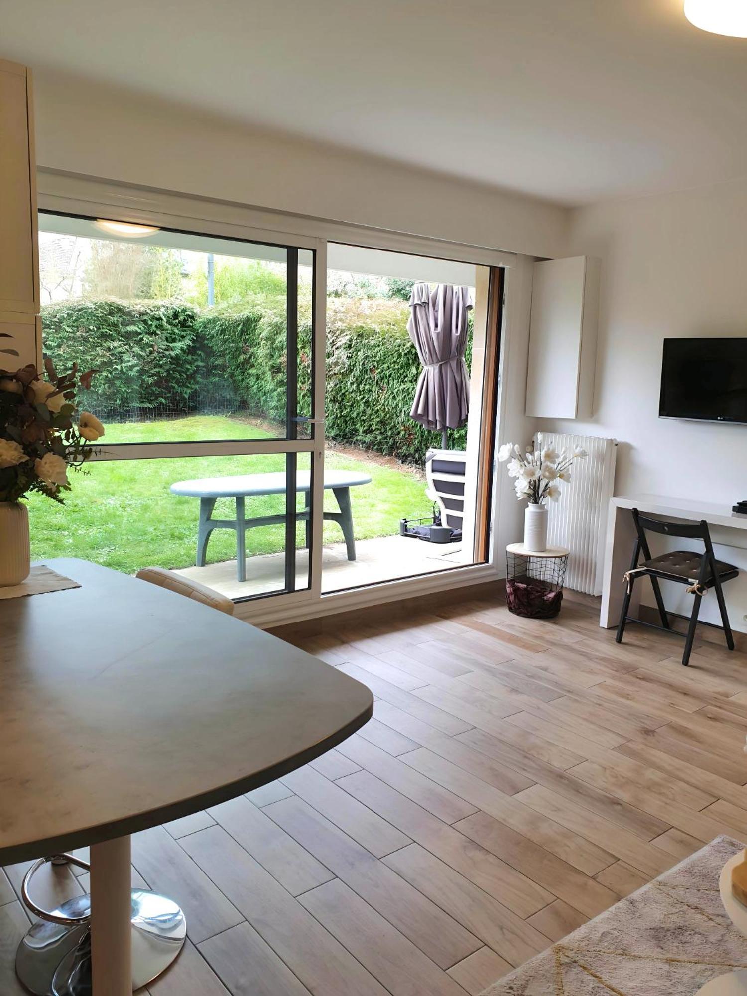 Appartement Avec Jardin Prive - 2 A 4 Voyageur ชาวิลล์ ภายนอก รูปภาพ